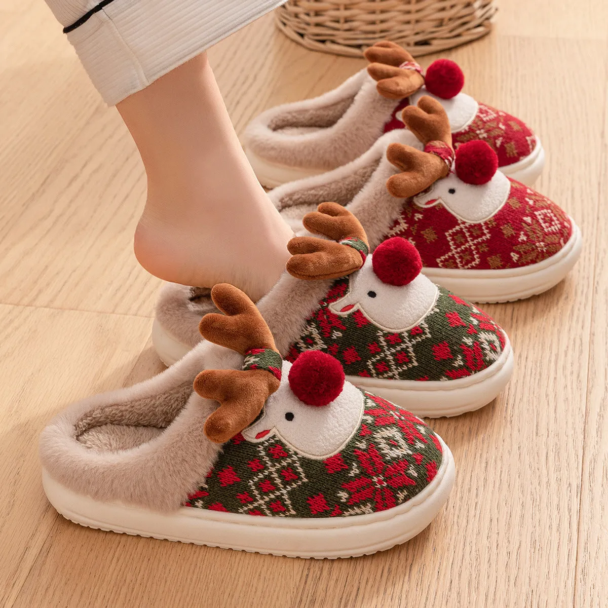 Adorable Reindeer Plush Slippers – Embrace the Magic of Christmas Comfort!