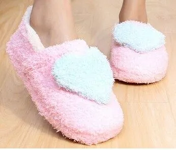 Lovely heart slippers for women soft plush warm house shoes bedroom slippers