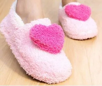 Lovely heart slippers for women soft plush warm house shoes bedroom slippers