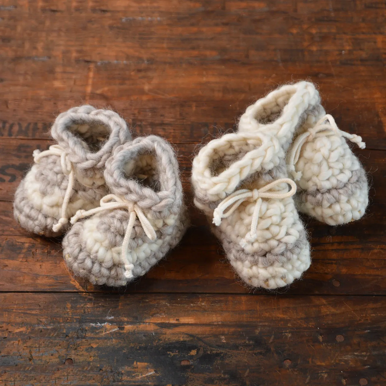 Newborn Padraig Booties (0-3m)