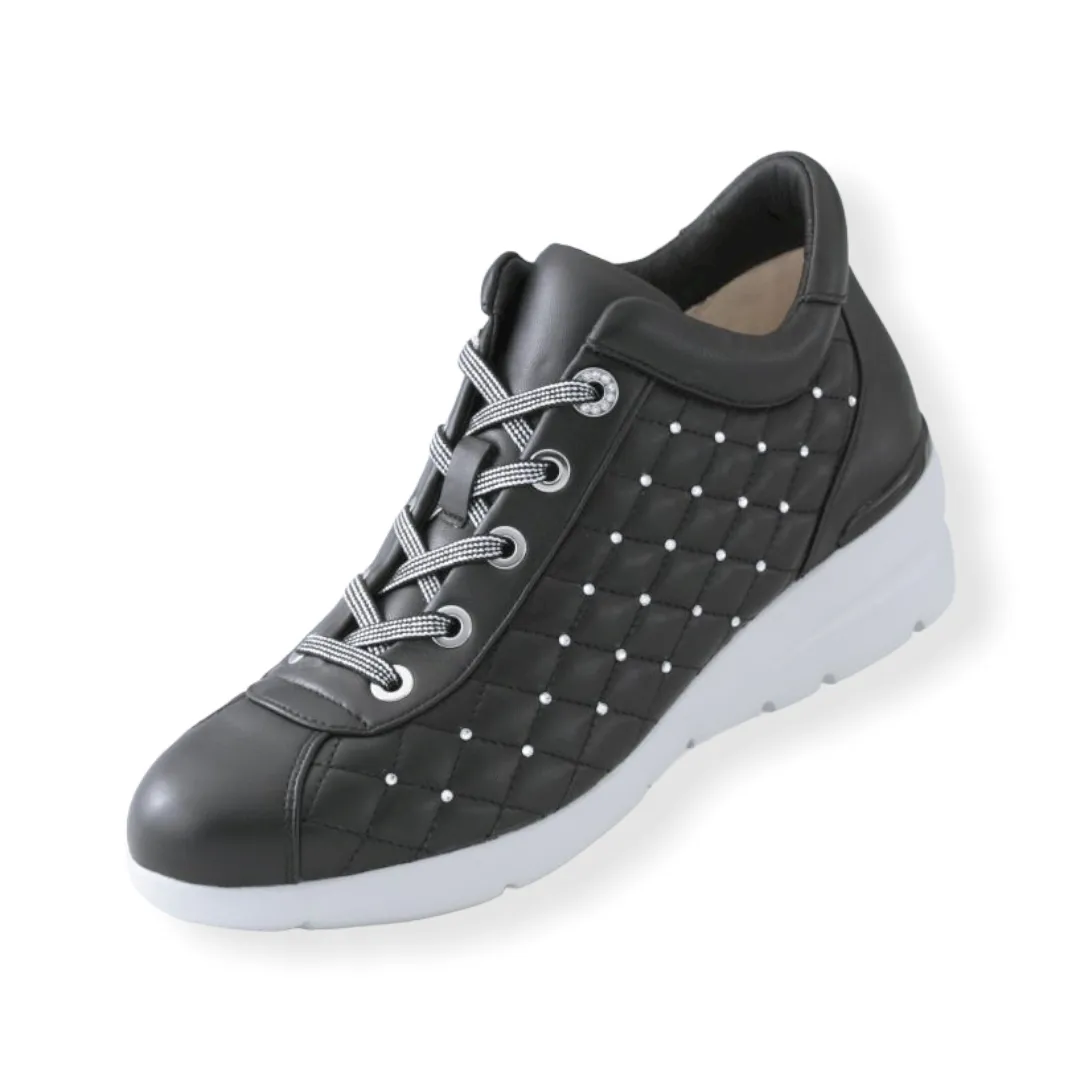 Quilted design Sheepskin leather Sneakers with Swarovski crystal decorations  #FJ070