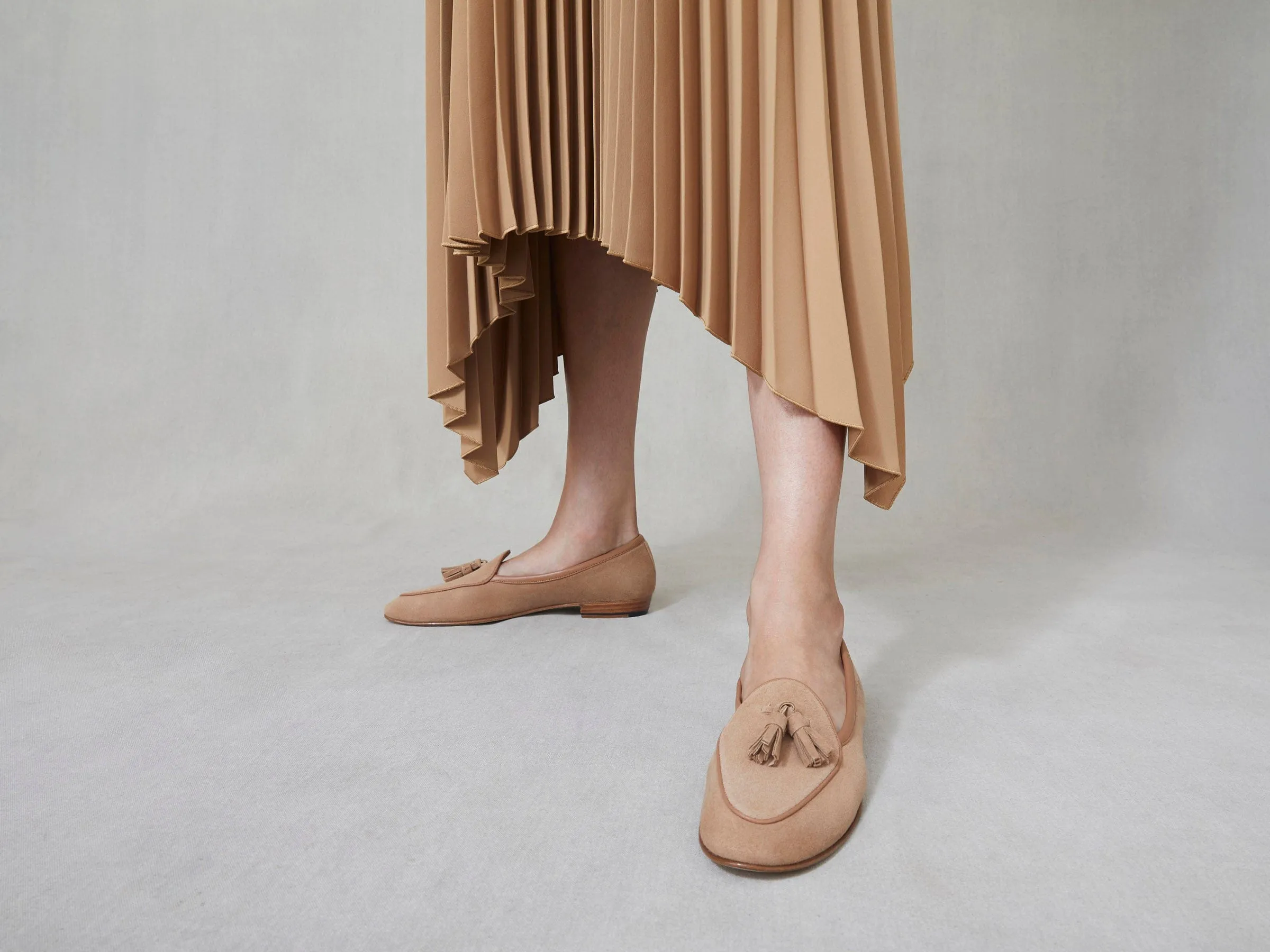 Sagan Classic Tassel Loafers in Alezan Asteria Suede