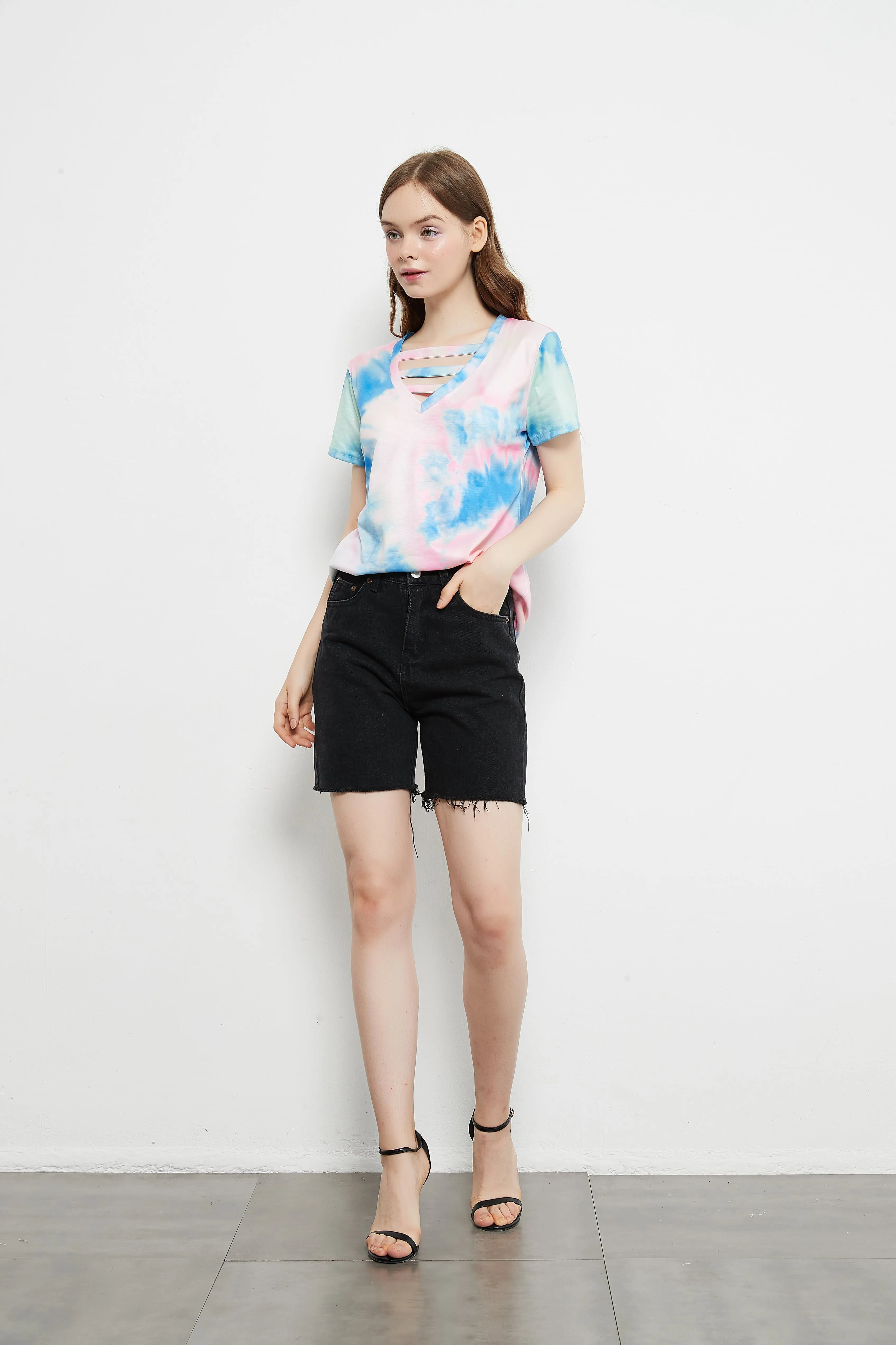 Tie-Dye V Neck Bar T-Shirt