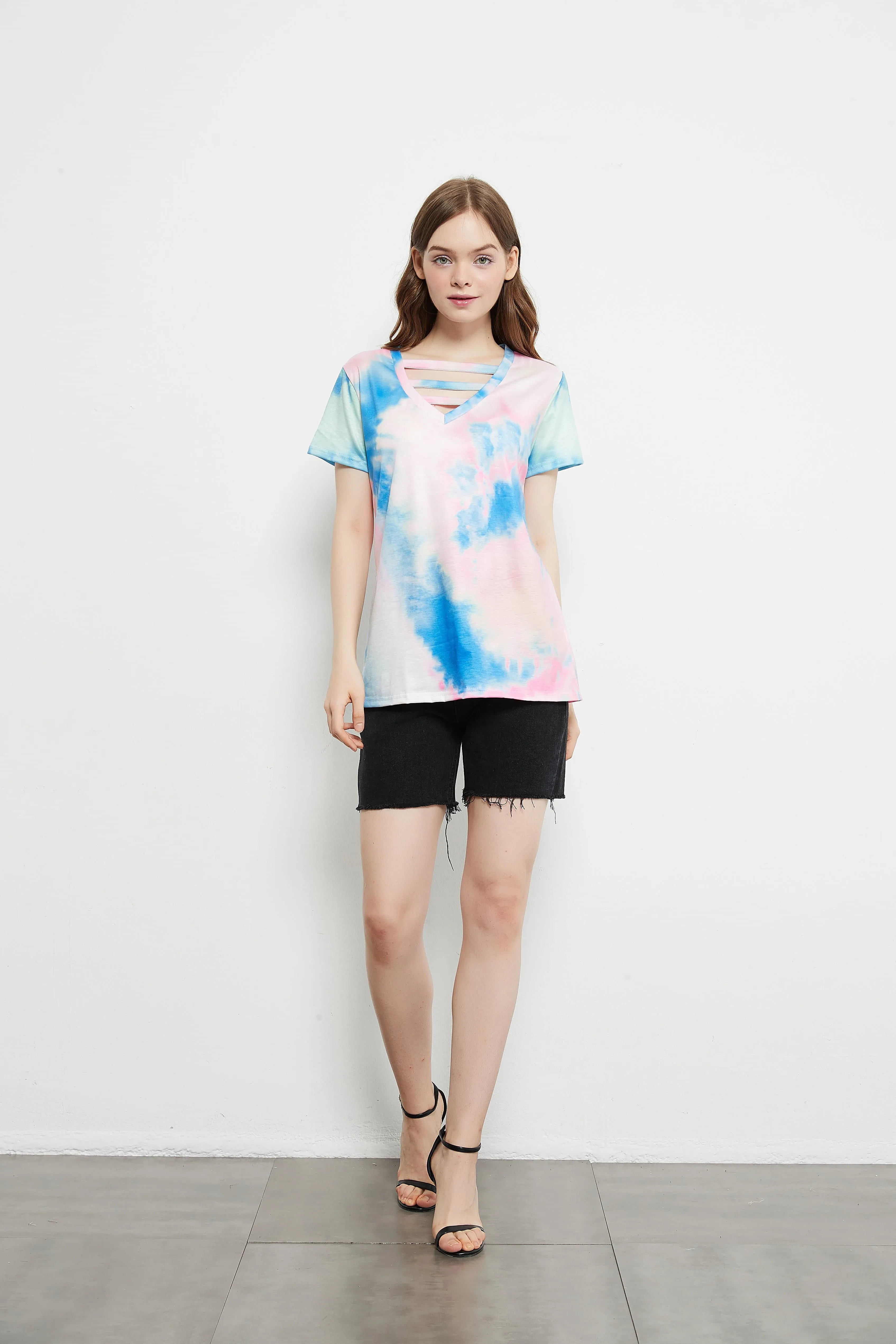 Tie-Dye V Neck Bar T-Shirt